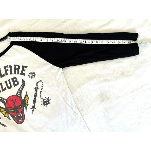 Hellfire Club Raglan Shirt Netflix 2022 Stranger Things - Picture 5 of 7